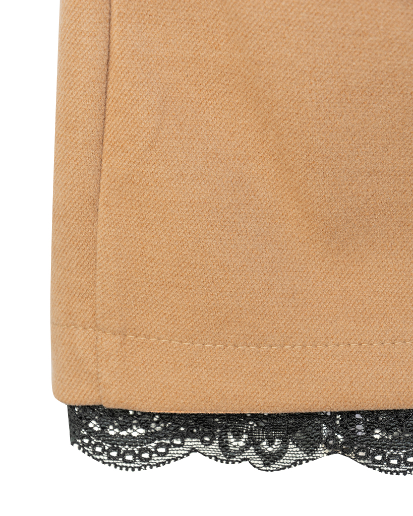 kurze hose mit spitze am bein