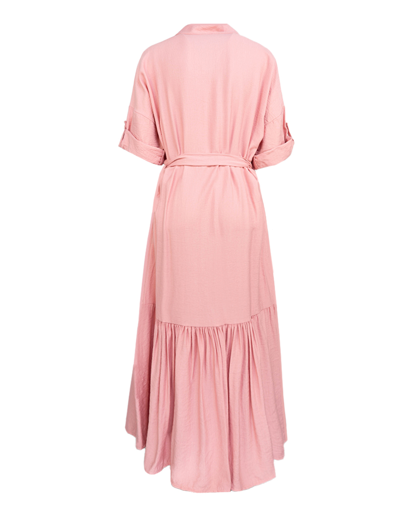 Kleid mit gerafften Stufen Kleid mit gerafften Stufen