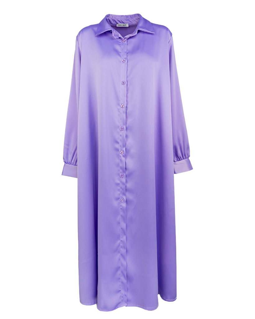 langes seidig glänzendes Hemdblusenkleid