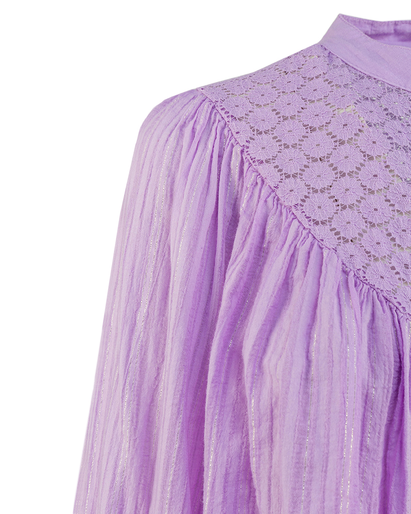 Bluse mit Passe aus Spitze Bluse mit Passe aus Spitze