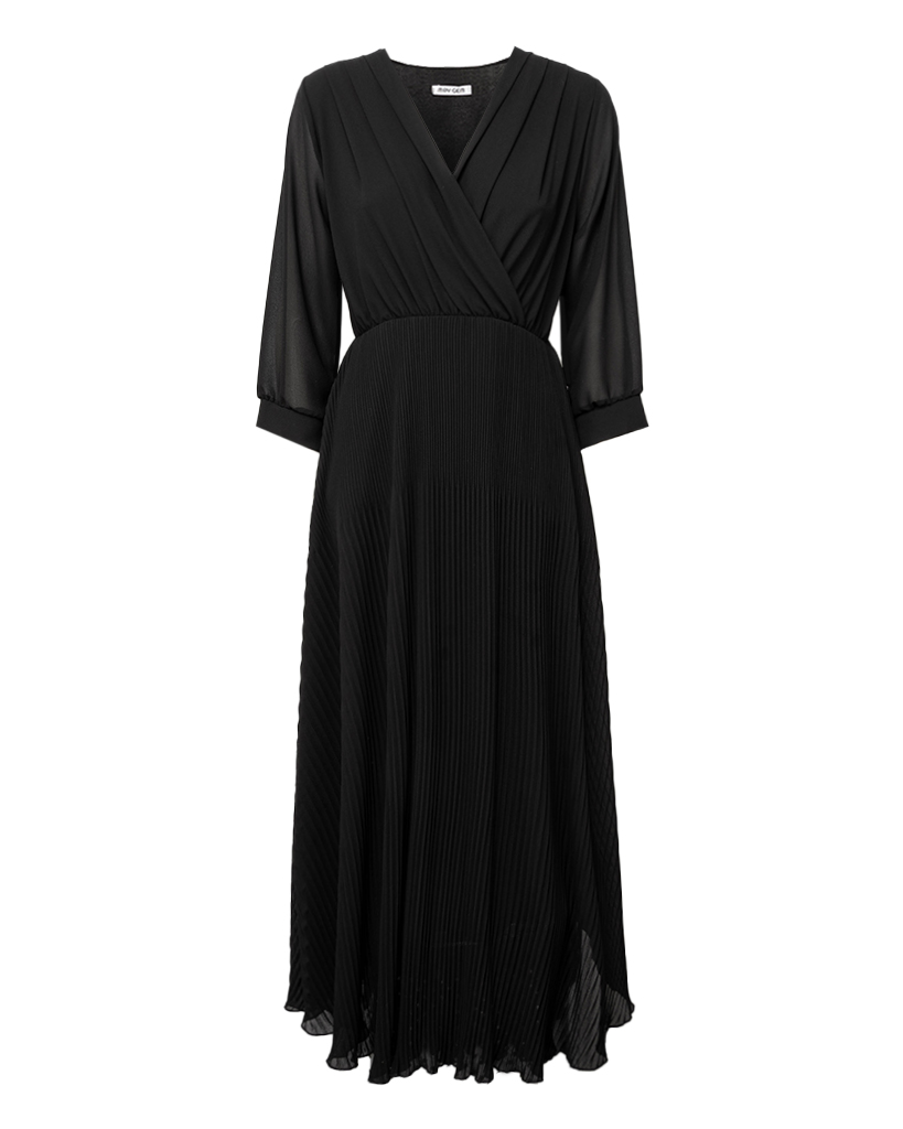 Plissee Kleid mit tiefem Ausschnitt Plissee Kleid mit tiefem Ausschnitt