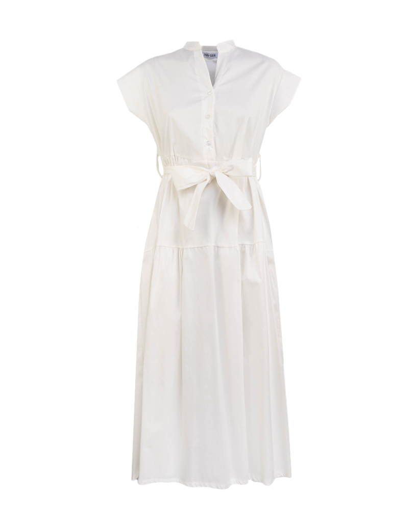 Kleid mit kurzen Ärmeln und Gürtel Kleid mit kurzen Ärmeln und Gürtel